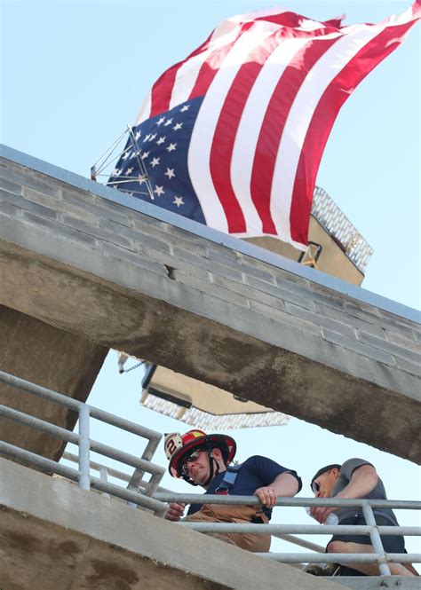 Firefighters Climb Stairs In League City In 911 Remembrance Local