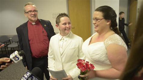 Same Sex Marriages Now Legal In Florida