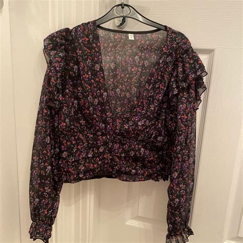 Gorgeous Shein Floral Top Cropped Never Been Worn Depop