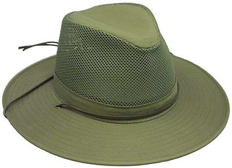 9 Best Safari Hats For The Summer Apocalypse Guys