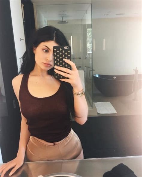 kylie jenner sex tape update teen plus tyga allegedly holding out for way more than 10