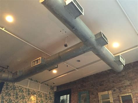 Exposed Ducts Restaurant Design Ceiling Lights Design