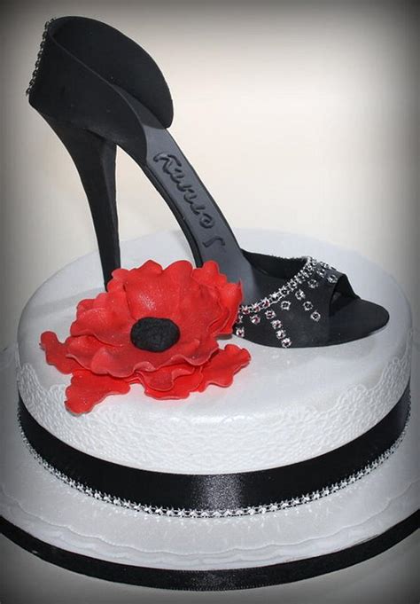 Check spelling or type a new query. High Heel shoe and cake - cake by Lea17 - CakesDecor