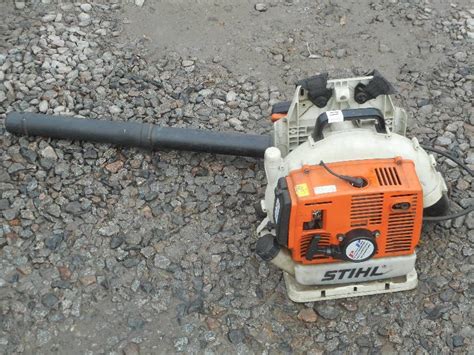 It is famous for its chainsaws, but it also has name recognition when it comes to using a blower shouldn't be a hassle, which is why the backpack style is a good choice. Stihl Backpack Blower BR-400, Wont ... | LE Lawn Equipment #10 | K-BID