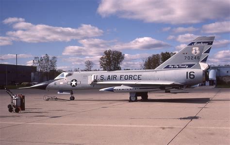 Convair F 106a Delta Dart Delta Wing Helicopter Tanks Aircraft Carrier