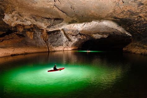 9 Incredibly Scenic American Caves Add To Bucketlist Vacation Deals