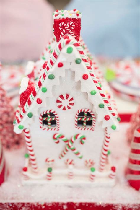 Everything You Need To Create A Peppermint Wonderland For Christmas