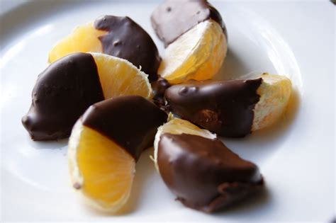 The Bakery Box Chocolate Dipped Orange Slices