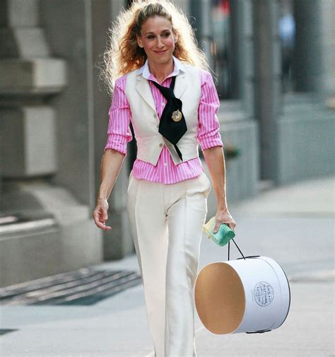 Carrie Bradshaw Che Cosa Indosserebbe Delle Sfilate Di Oggi Stile Di Moda Carrie Bradshaw
