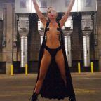 Nuevas imágenes personales de Miley Cyrus desnuda La BiblioTeta