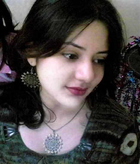 Dasi Girls Sobia Kashmiri