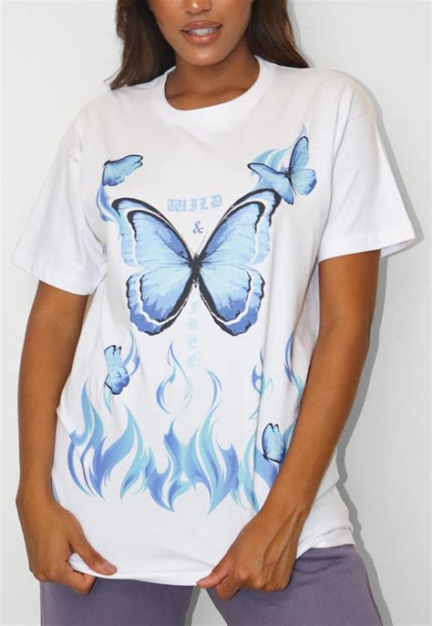 Oversize T Shirt Mit Schmetterling Und Flammen Print In Blau Missguided