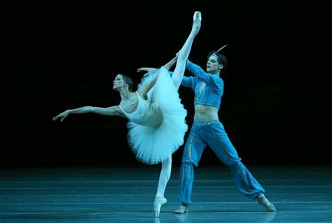 Alina Somova And Vladimir Shklyarov In La Bayader Ballet Performances