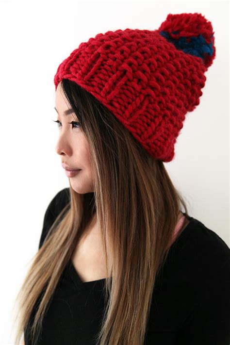 Very Berry Knit Hat | AllFreeKnitting.com