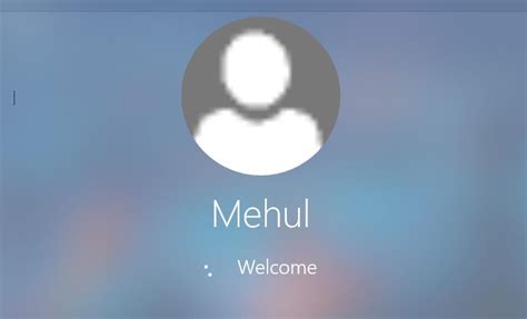 Default user account logo blurred out in Windows 10 login screen