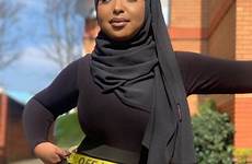 hijab curvy somali bares baddie