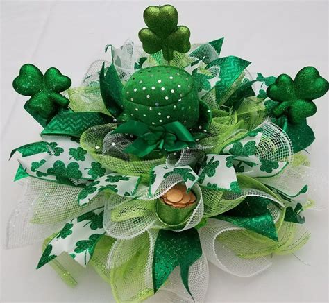 St Patricks Day Green Mesh Centerpiece Lighted Table Decor Irish