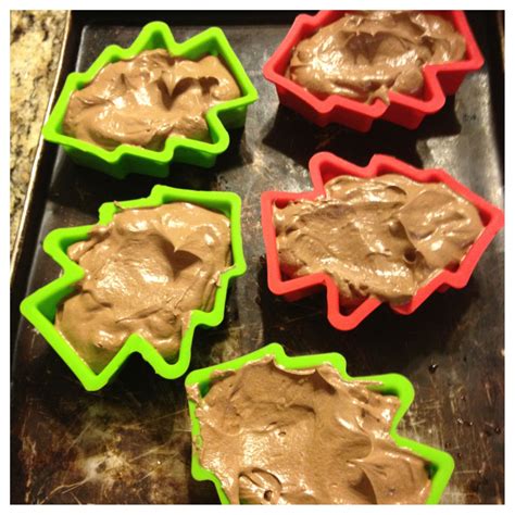 Easy to make, mostly low carb desserts, that contain no refined sugar. Low carb French silk pie. No crust, made with splenda | Low carb cake, Healthy desserts, Low ...