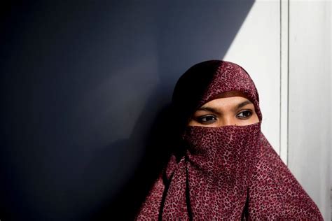 Woman At Heart Of Niqab Debate Granted Citizenship In Private Ceremony The Sarnia Observer