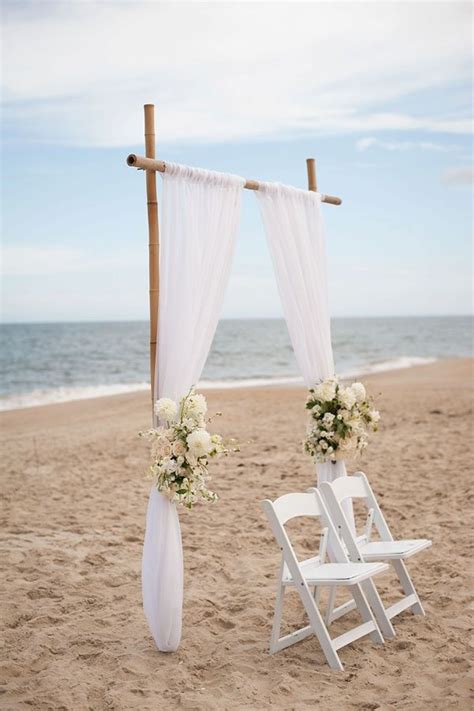 Chic And Fun Beach Wedding In The Outer Banks In 2020