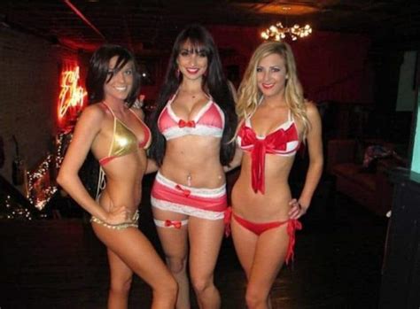 Free Limo And Free Vip Entry To Vegas Hottest Strip Clubs