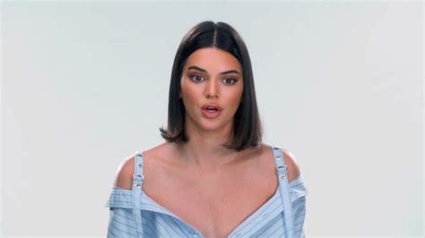 Kendall Jenner Sobs Over Pepsi Advert Scandal And Feels So Fing