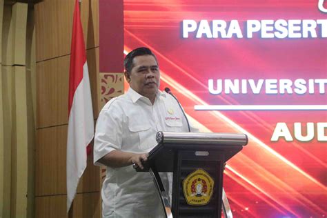 Dekan Fakultas Hukum Upn “veteran” Jakarta Melakukan Pelepasan 132