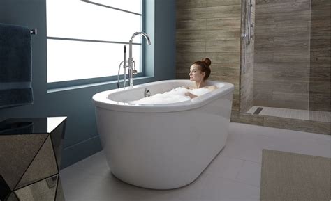 Relaxing soaking tubs easily wash away the stress of the day. Best Soaking Tubs 2020 - Lift Your Bathing Experience