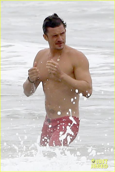 Orlando Bloom Goes Shirtless In Malibu For Labor Day Weekend Photo