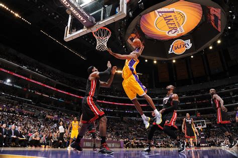 Kobe Bryant Wallpaper Dunk Kobe Bryant Dunk 2013 Hd Images 3 Hd