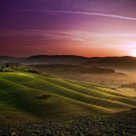 Sunset In Tuscany 1024 X 1024 Ipad Wallpaper
