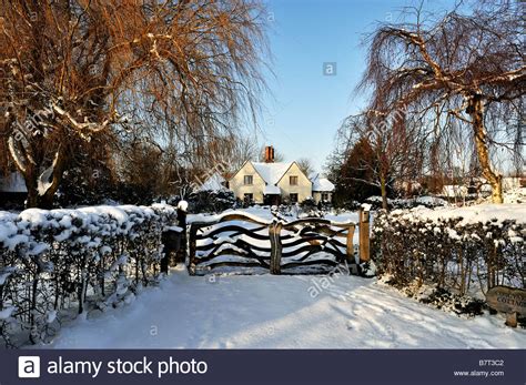 A Lovely Winter Scene Of A Country Cottage Stock Photo Alamy
