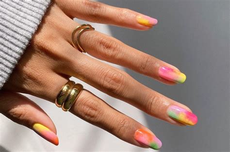 15 Nail Art Inspiration Thatll Keep You Looking Fine For The Festivities