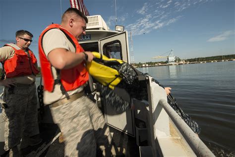 Sailors Navigate Airmen Through Joint Boating Course Joint Base
