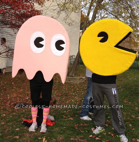 How to make a pacman costume. Quick and Easy Pac-Man and Pinkie Couple's Costume | Homemade, Halloween costumes and The o'jays