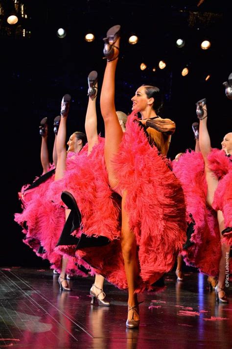 Lido De Paris Cabaret Show Cute Skirt Outfits Cute Skirts Lido De Paris Moulin Rouge Dancers