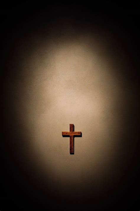 Download Holy Cross Of Jesus 4k Iphone Wallpaper
