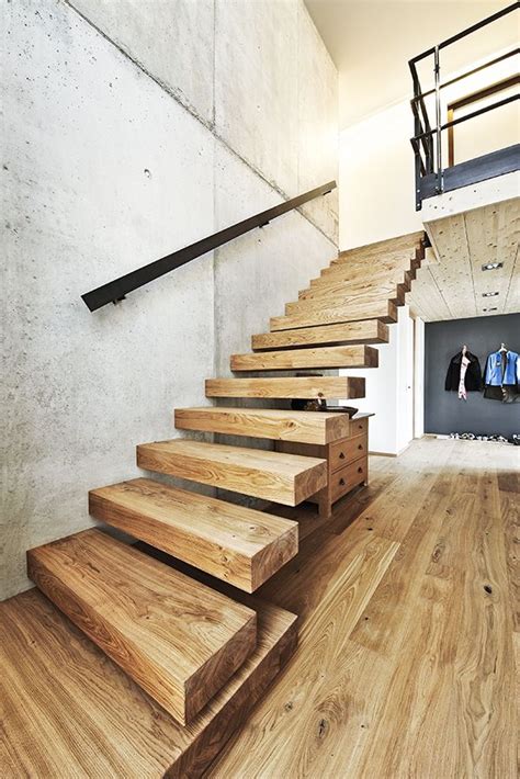 Treppe_Flucht_kragarm_web | Treppe bauen, Treppe haus ...