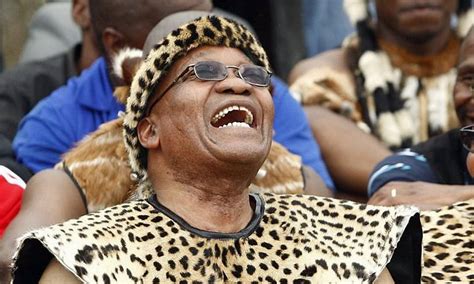 Jacob Zuma Presidente Da África Do Sul Casa Se Novamente E Agora Tem Três Esposas Jornal O