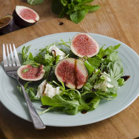 Recette salade de figues fraîches à la menthe