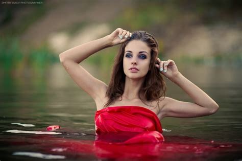 Hairstyle Beautiful People 720p Red Model River Wet Body Swimming Pool Women S Top
