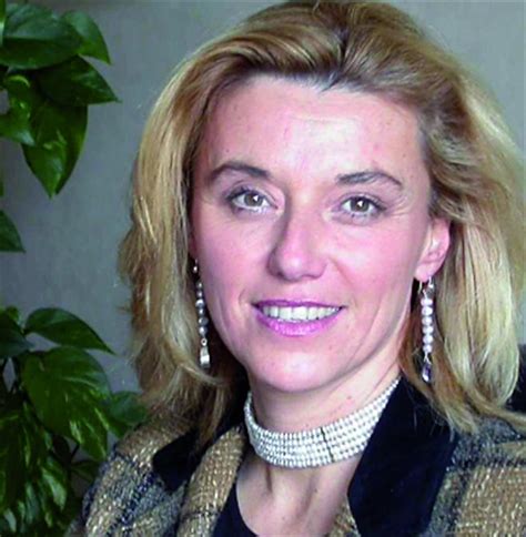 Woman of courage elisabetta belloni is appointed head of italy's secret services. Le ong in mani salde (04/07/2008) - Vita.it