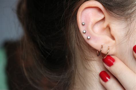 Infected Ear Piercing What It Looks Like Signs And Treatment Atelier Yuwa Ciao Jp