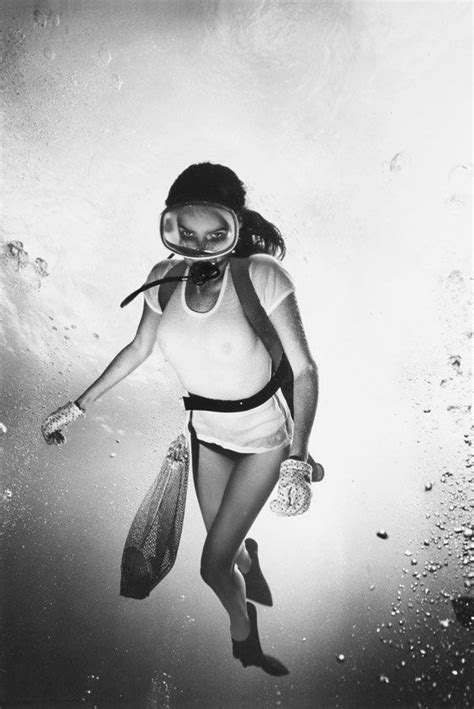 Naked Jacqueline Bisset In The Deep