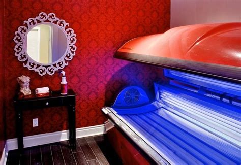 Pin By Linda Dias Perry On Funky And Feminine Tanning Room Tanning