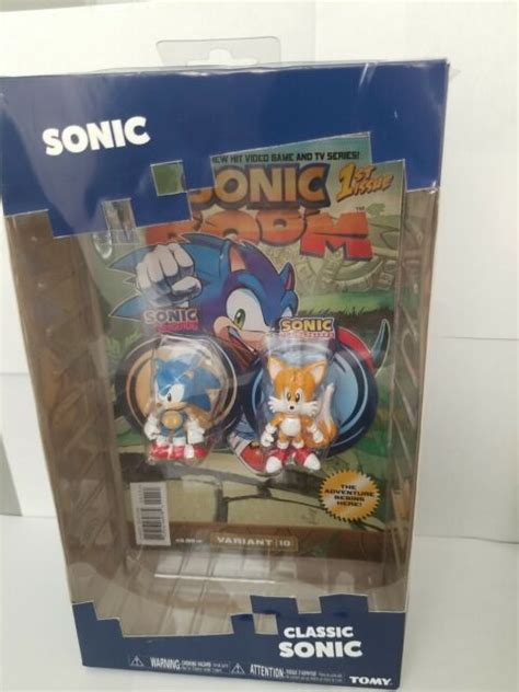 Sonic Collector Series 2 Figure Pack With Classic And Modern Comic Book