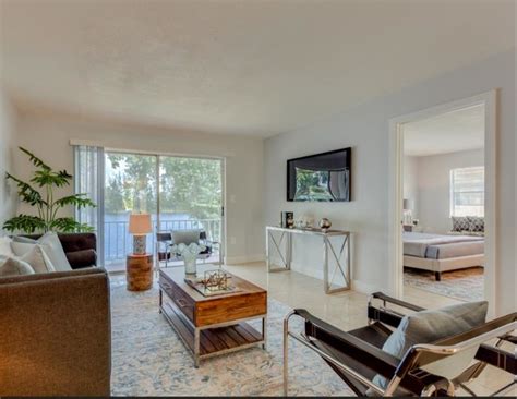 Find a room for rent, sublet, shared apartment or room share in miami. Crystal Lakes Apartments Apartments - Miami Gardens, FL ...