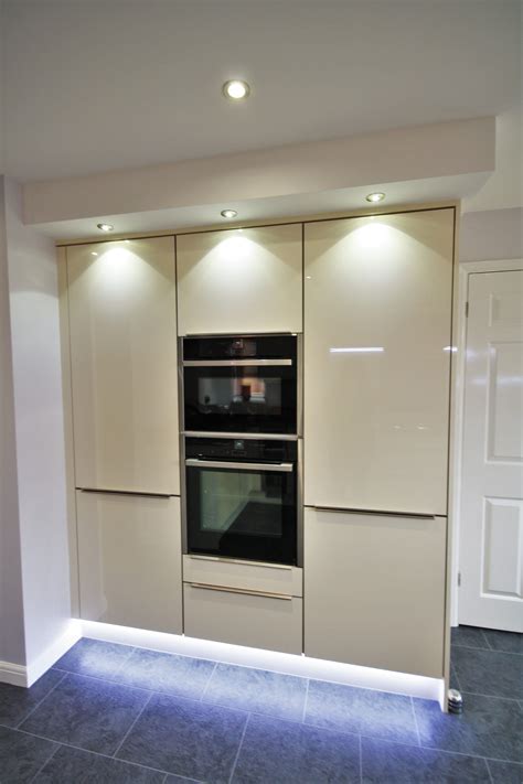 Check spelling or type a new query. Tower unit with two stacked Neff appliances, storage to ...