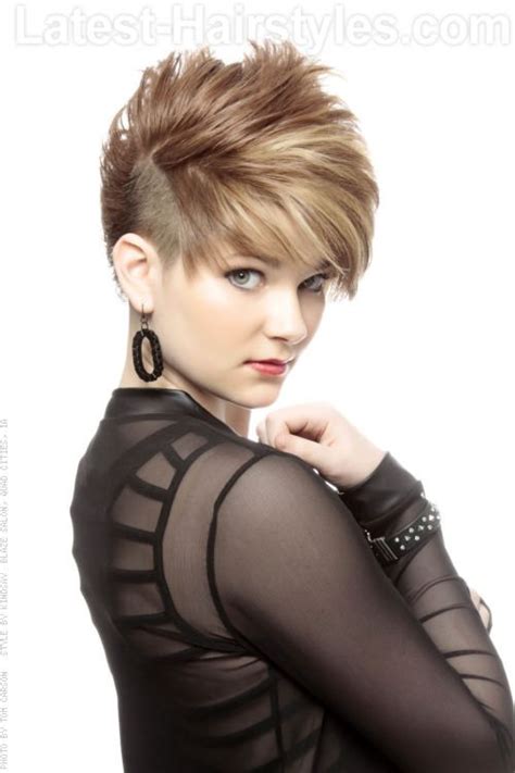 Short Edgy Hairstyle With Volume Side Latest Short Hairstyles Cute Short Haircuts Cute
