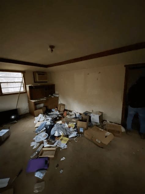 Acreage Wednesday - East Tennessee Fixer Upper on 1 Secluded Wooded